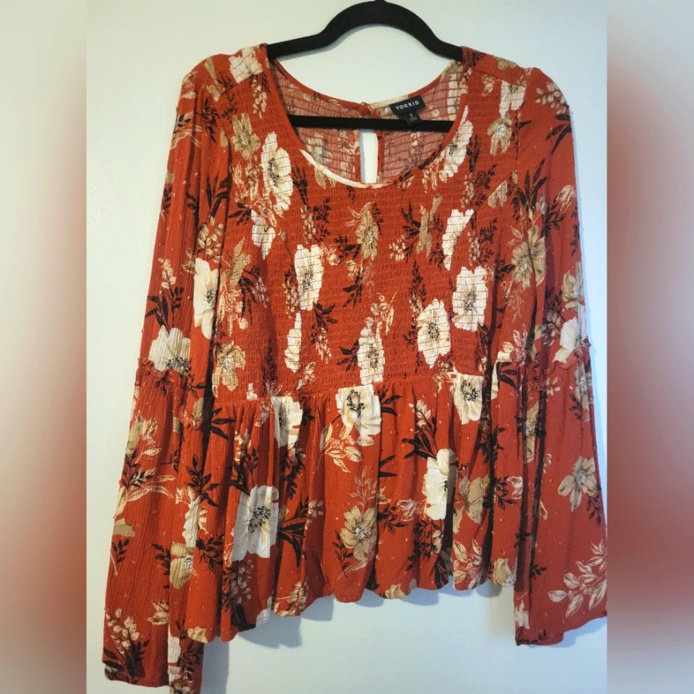 Torrid 0 crop blouse